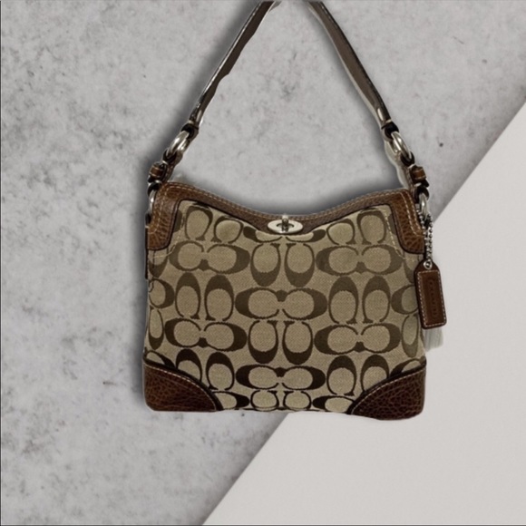 Coach Handbags - Coach 10980 Chelsea turn lock bag